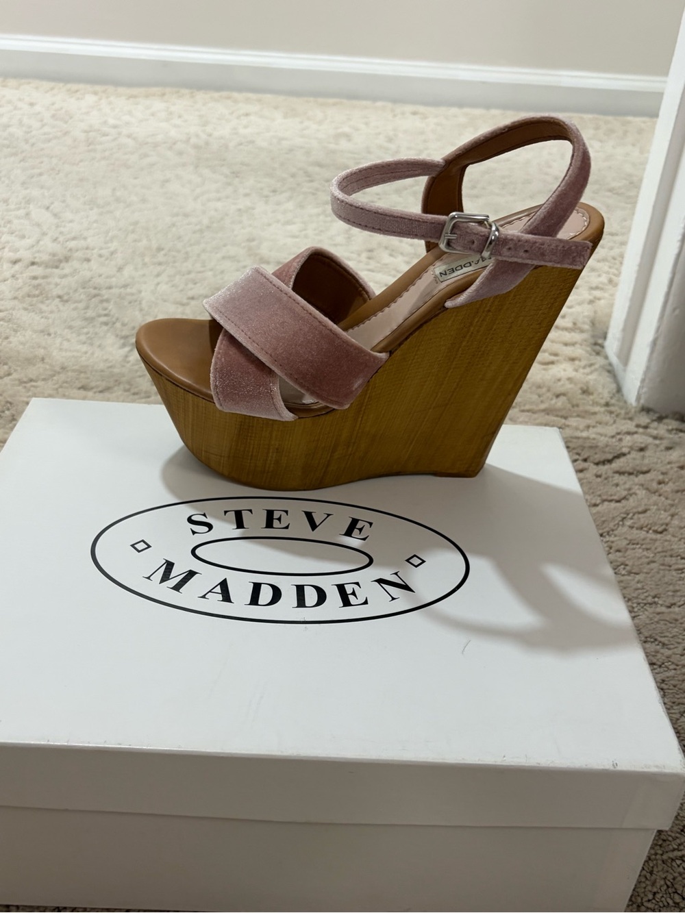 Steve Madden Pink Velvet Platform Wedge Sandals